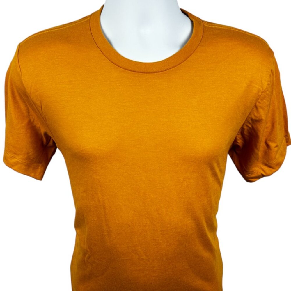 Men’s Alternative Apparel Go-To Tee - Classic Fit Style (Stay Gold) - Small